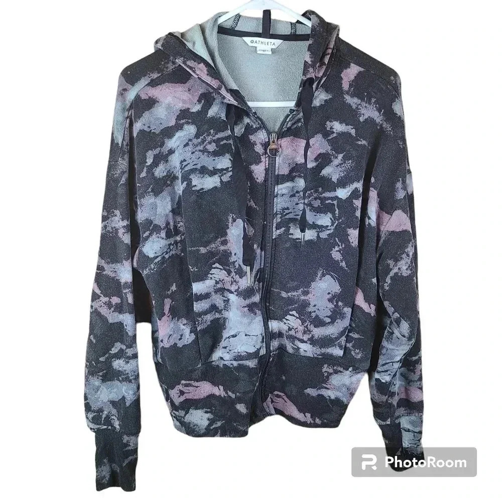 Athleta Triumph punk and grey women's camo jacket with full zip size XS